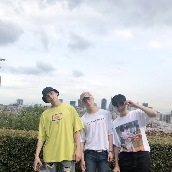 Top Photo Full of SEVENTEEN Love