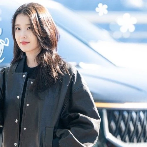 Momen Terbaik IU Pilihan Penggemar