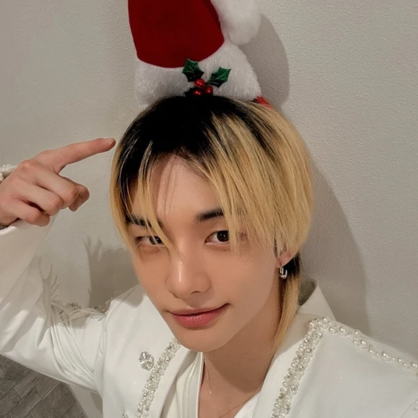 Signature photo of Hyunjin (Stray Kids) capturing their charm