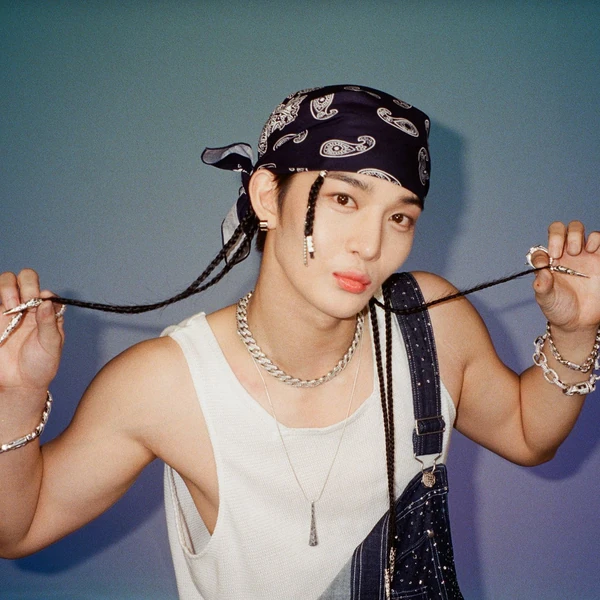 Top Photo Full of Bae Jinyoung Love