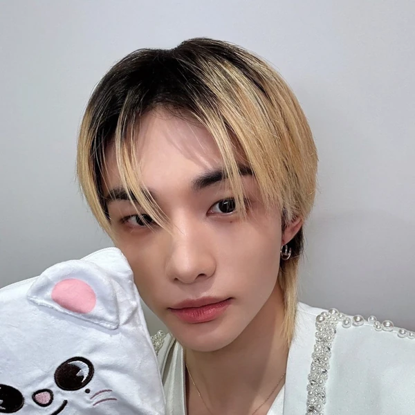 Signature photo of Hyunjin (Stray Kids) capturing their charm