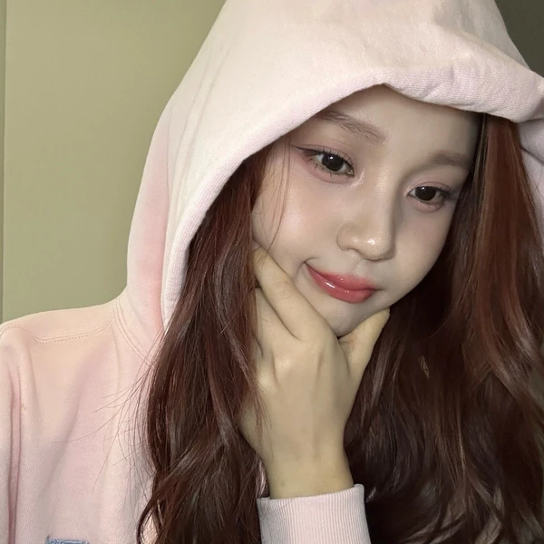 Today's Most Loved VIVIZ