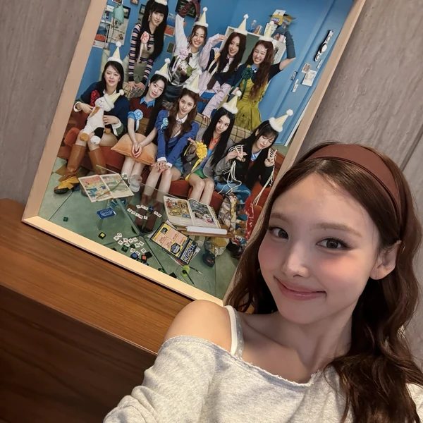 오늘 가장 사랑받은 나연 (TWICE)의 모습