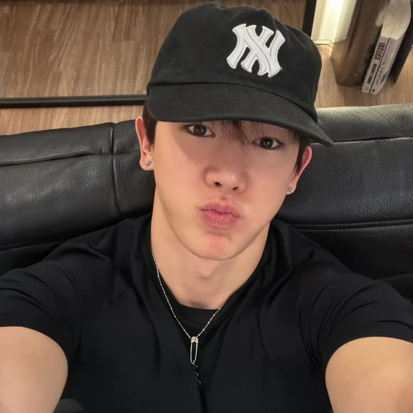 Today's Most Loved Wonho