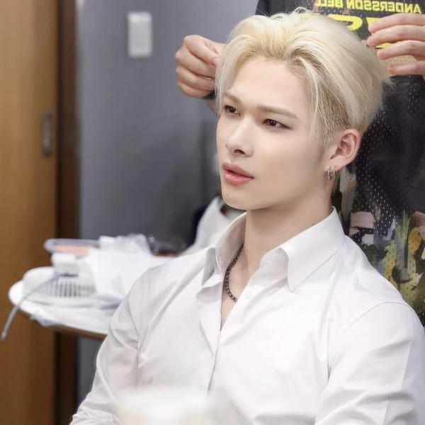 오늘 최애돌에서 빛나는 니키 (ENHYPEN)의 대표 사진