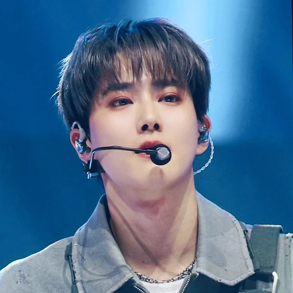 Top Photo Full of Suho (EXO) Love