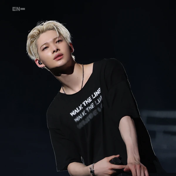 充滿粉絲愛意的NI-KI (ENHYPEN)人氣照片