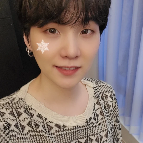 今日最も愛されたSUGA (BTS)の姿