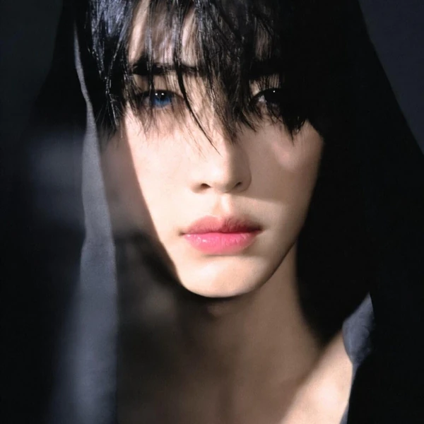 Foto Populer Penuh Cinta untuk Sunghoon (ENHYPEN)