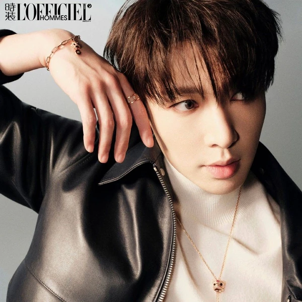 Top Photo Full of Lay (EXO) Love