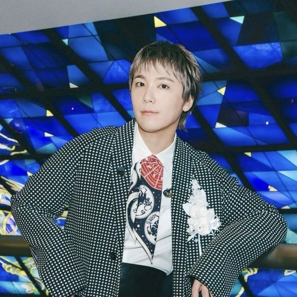 Today's Most Loved Lee Honggi (FTIsland)