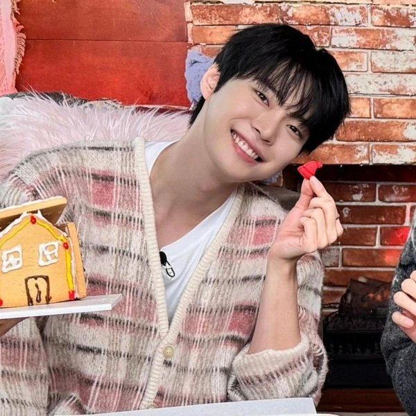 Momen Terbaik Doyoung (NCT 127) Pilihan Penggemar