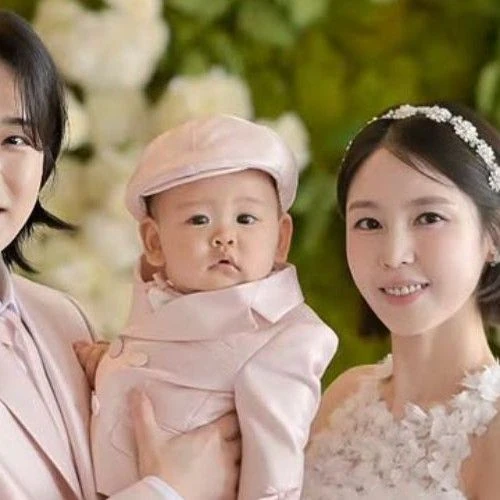 오늘 가장 사랑받은 성민 (슈퍼주니어)의 모습