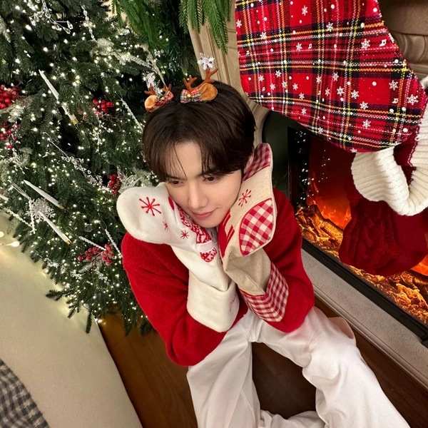 Today's Most Loved Minhee (CRAVITY)