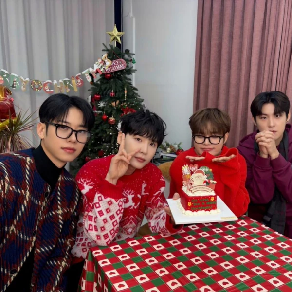 오늘 가장 사랑받은 AB6IX의 모습