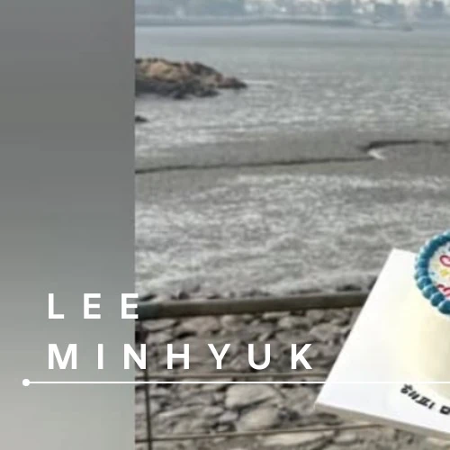 捕捉到玟赫 (MONSTA X)魅力的代表照片