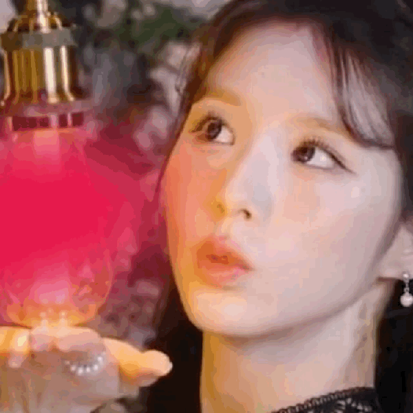 Top Photo Full of HeeJin (ARTMS) Love