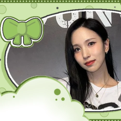 Foto Populer Penuh Cinta untuk Mina (TWICE)