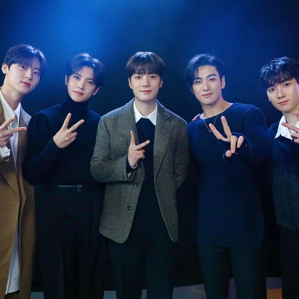 今日最受喜愛的NU'EST