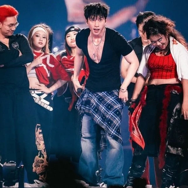 Today's Most Loved LIZ (IVE)