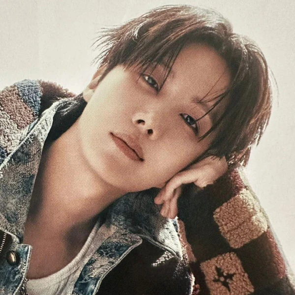 오늘 가장 사랑받은 제이홉 (방탄소년단)의 모습