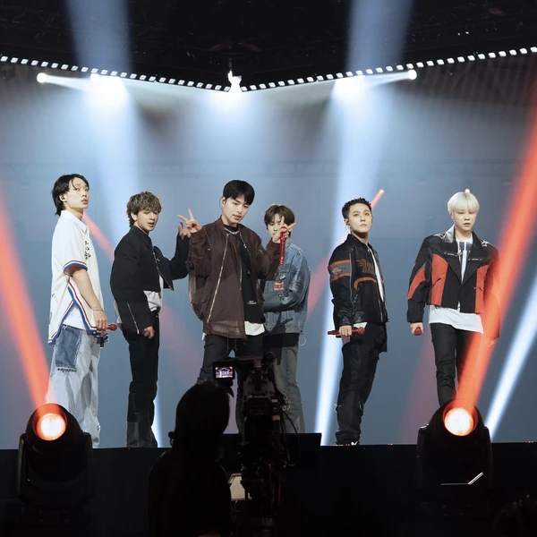 Today's Most Loved iKON