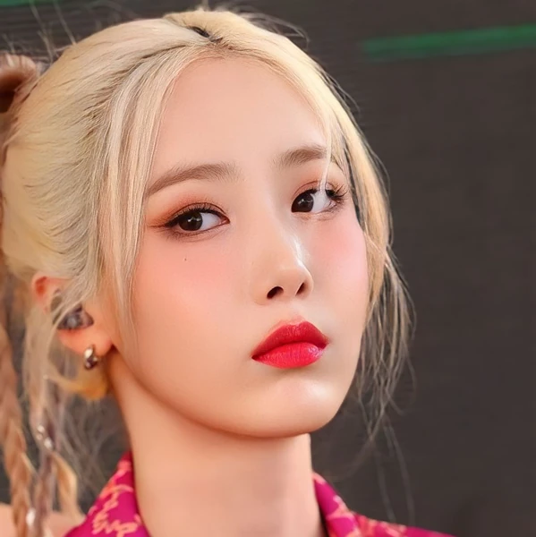 Today's Most Loved VIVIZ