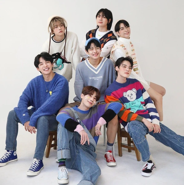 Top Photo Full of VICTON Love