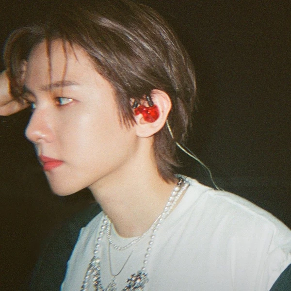 백현 (EXO) 팬심 가득한 인기 사진