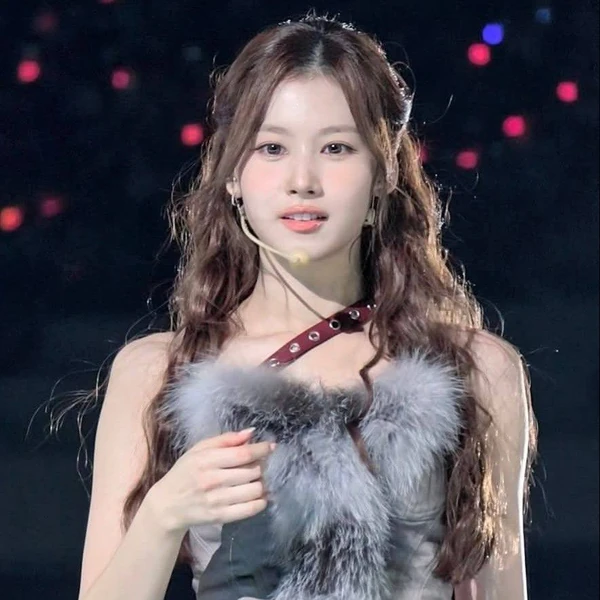 Today's Most Loved Sana (TWICE)