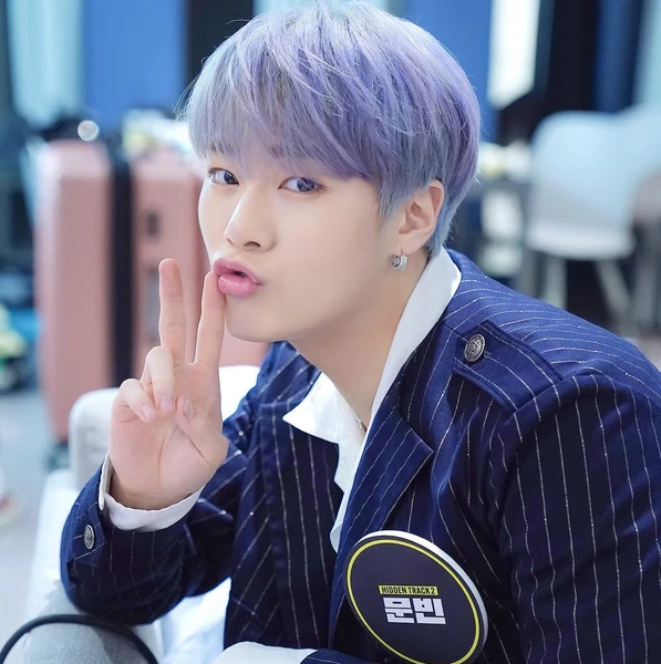 Today's Most Loved Moonbin (ASTRO)