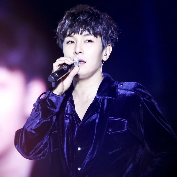 Fans' Pick: Best Moment of Kim Dongwan (SHINHWA)