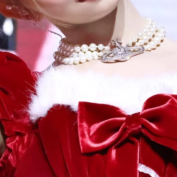 今天最受喜爱的Rei (IVE)