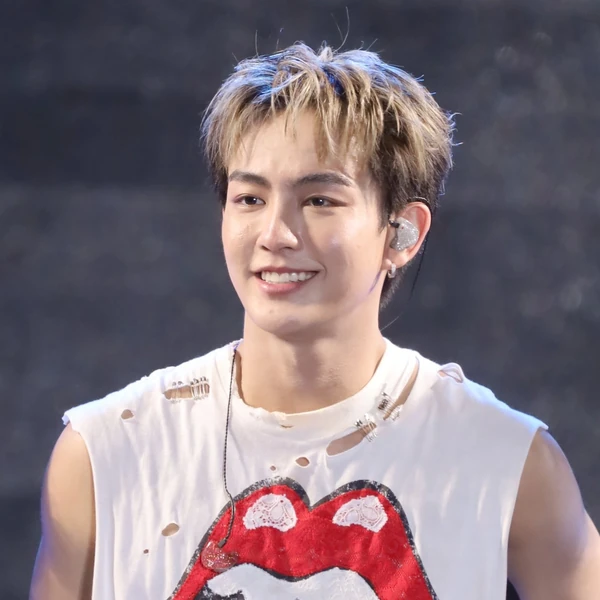 Today's Most Loved Heart (BUS)