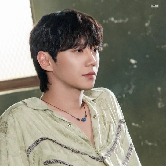 Today's Most Loved Lee Junyoung