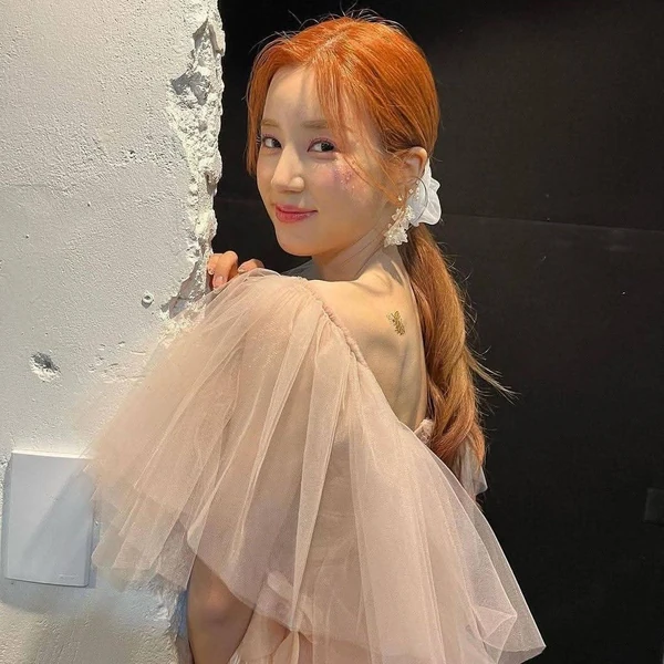 Today's Most Loved Park Chorong (Apink)