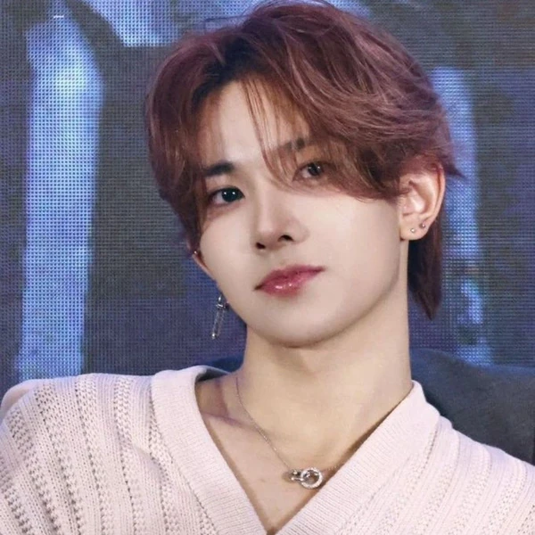 오늘 가장 사랑받은 희승 (ENHYPEN)의 모습