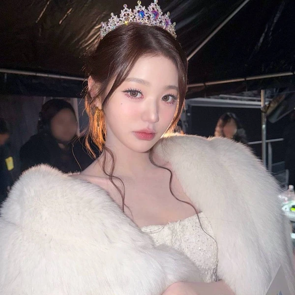 Today's Most Loved Jang Wonyoung (IVE)