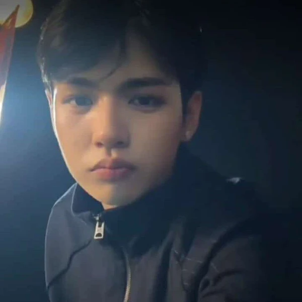 Top Photo Full of Kim (HORI7ON) Love