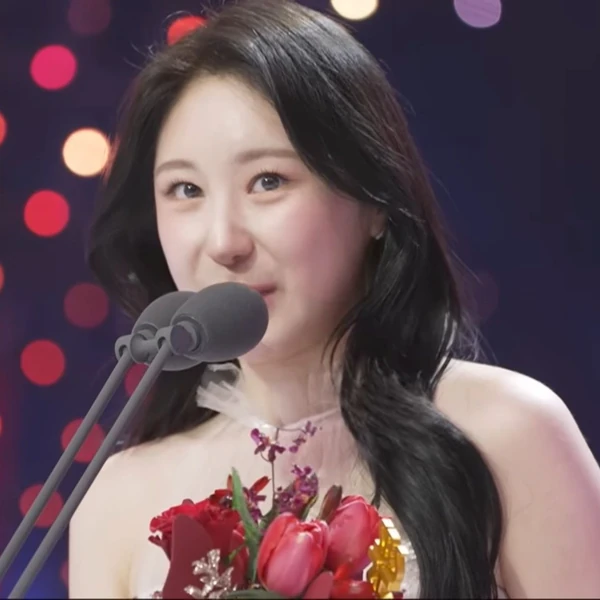 오늘 가장 사랑받은 이채연의 모습