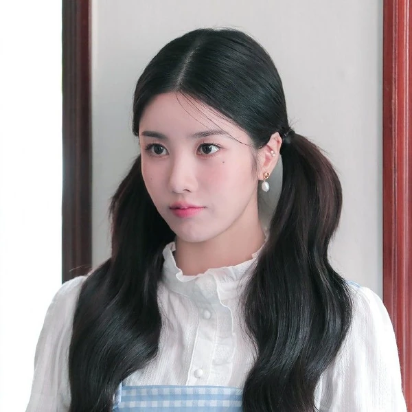 Today's Most Loved Kwon Eunbi