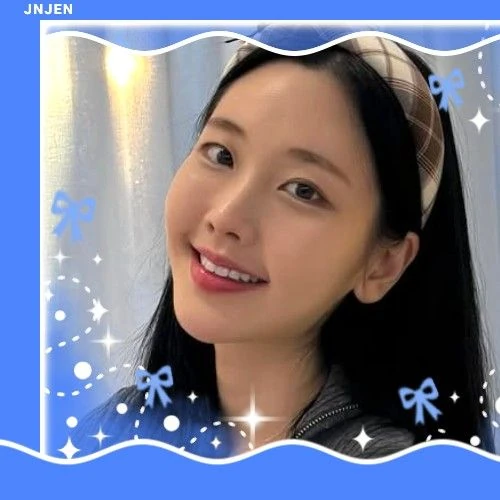 Today's Most Loved Nayun (MOMOLAND)