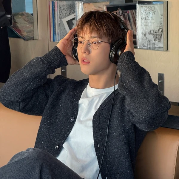 Top Photo Full of Lee Minhyuk (BTOB) Love