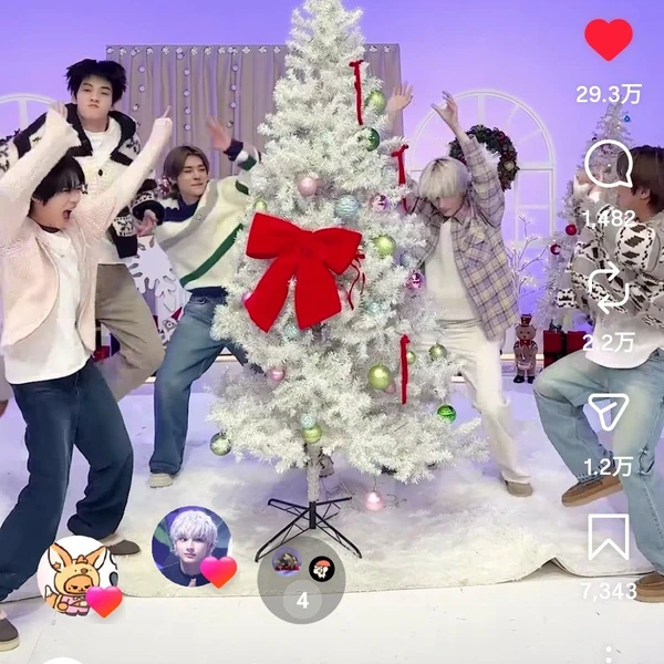 Signature photo of HueningKai (TOMORROW X TOGETHER) capturing their charm