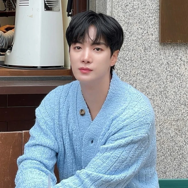 Today's Most Loved Kim Jonghyeon