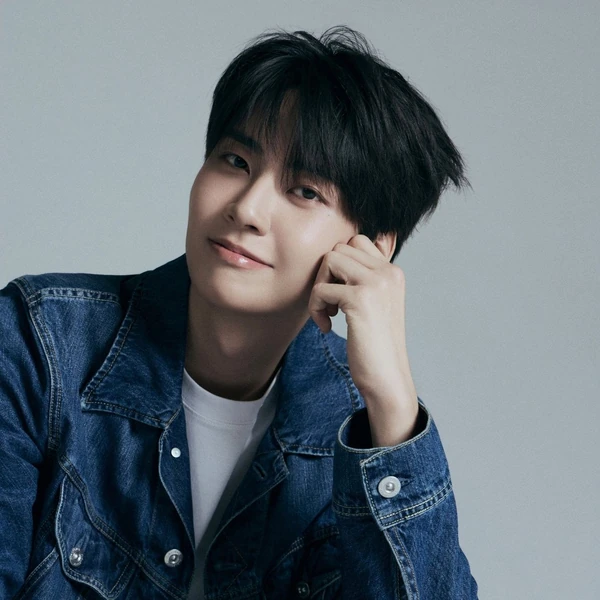 Top Photo Full of Lee Jinhyuk Love