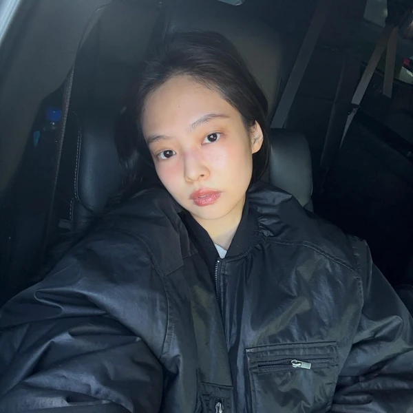 Penampilan Jennie (BLACKPINK) yang Paling Dicintai Hari Ini