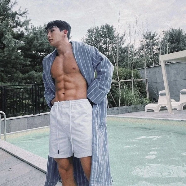 Today's Most Loved Wonho