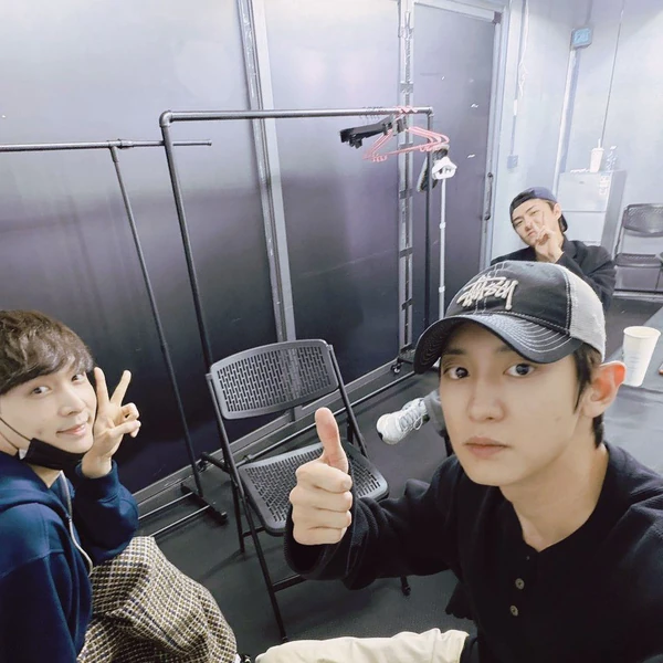 찬열 (EXO) 팬심 가득한 인기 사진