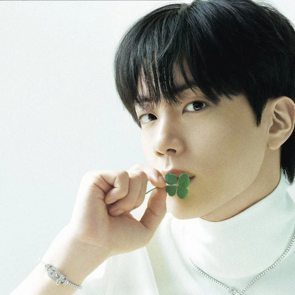 Most popular banner post of Jin (BTS) in the community